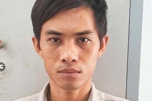 Thanh niên chở bạn gái đi ăn cưới rồi mang xe đi bán lấy tiền tiêu xài