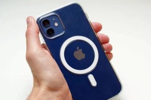 Quên iPhone SE 4 đi, iPhone 11, iPhone 12 và iPhone 13 đang rẻ như cho sau Tết trang bị vẫn cực ngon