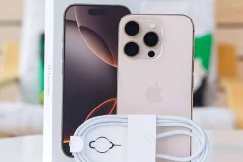 iPhone 16 Pro sau Tết siêu rẻ, trang bị cực xịn, chơi tất tay với Galaxy S24 Ultra, Galaxy S25 Ultra