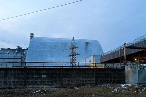 Ukraine tố Nga tấn công nhà máy điện hạt nhân Chernobyl, mức độ phóng xạ được kiểm soát