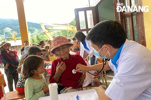 Những người thầy thuốc trẻ - Niềm tự hào của thành phố biển Đà Nẵng