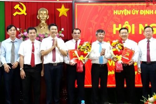 Đồng chí Nguyễn Cao Cường giữ chức Bí thư Huyện ủy Định Quán