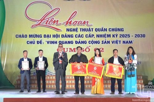 Đại Từ: Liên hoan nghệ thuật quần chúng chào mừng đại hội đảng các cấp