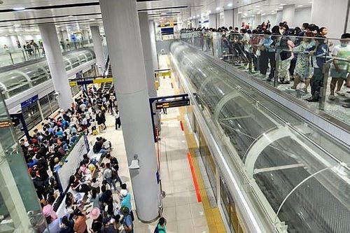 Từ ngày 14/2, người dân được thanh toán bằng thẻ nội địa trên tuyến Metro