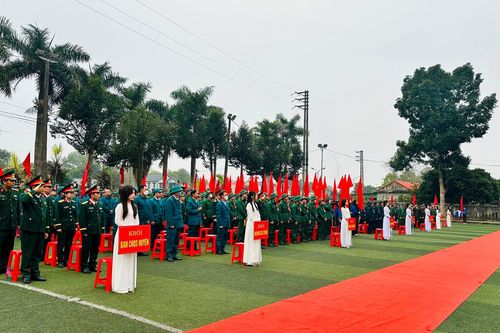 216 thanh niên Nông Cống nô nức lên đường tòng quân