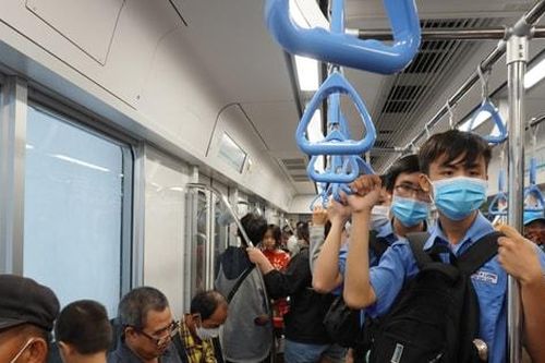 Thêm lựa chọn thanh toán không tiền mặt khi đi metro số 1