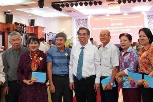 TP Hồ Chí Minh gặp mặt đầu Xuân đại biểu đồng bào dân tộc thiểu số