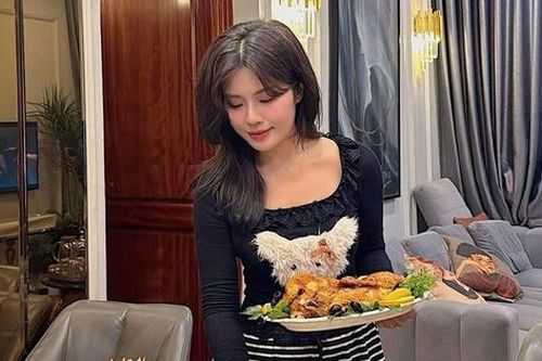 Mâm cơm Việt với 11 món đặc sản, trình bày rất 'Tây Âu' của mẹ đảm Hà Thành, 'đánh thức' vị giác của hàng triệu gia đình