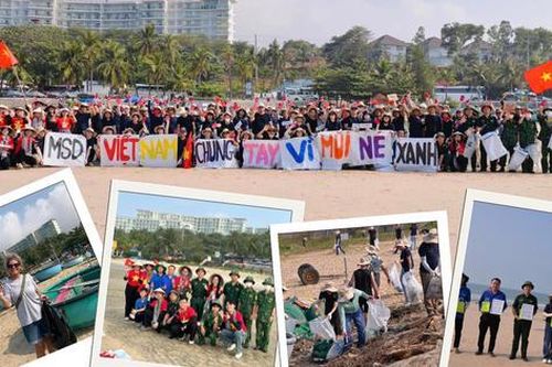 Giới trẻ đón Valentine theo cách rất đặc biệt: Thu gom hơn 1 tấn rác tại Mũi Né