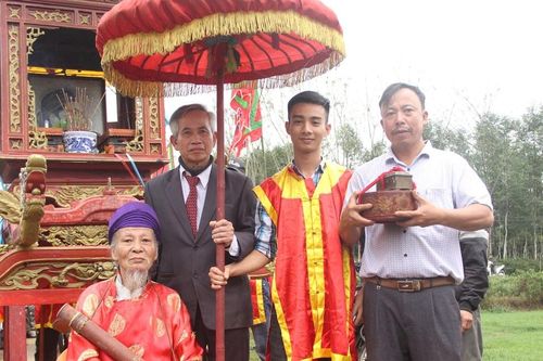 Bí ẩn quanh ngôi đền gìn giữ bảo vật vua ban