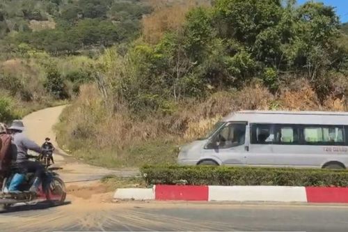 Tuyến cao tốc duy nhất đến Đà Lạt tiếp tục bị xâm hại
