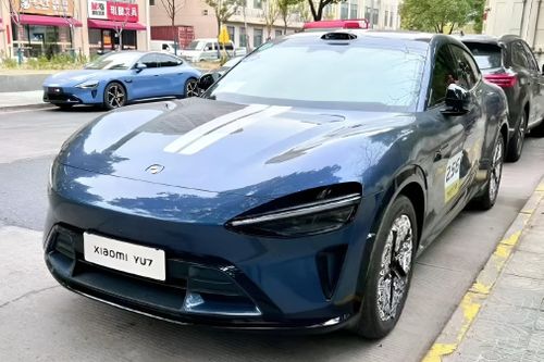 Ảnh thực tế SUV thuần điện Xiaomi YU7 thử nghiệm trên đường phố