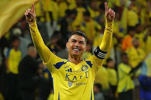 Lần thứ hai liên tiếp Ronaldo đứng đầu danh sách VĐV thu nhập cao nhất thế giới, con số gây ngỡ ngàng vì qua chênh lệch với người xếp sau