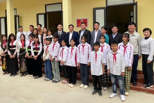 Sơn La: Bàn giao công trình Nhật Bản viện trợ cho Trường Tiểu học-Trung học cơ sở Đá Đỏ