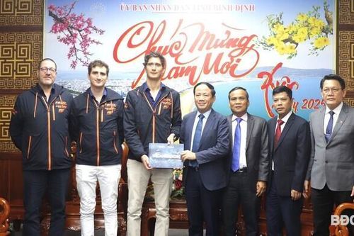 Đưa hình ảnh Bình Định vươn ra thế giới qua việc tổ chức giải đua vô địch thuyền máy quốc tế