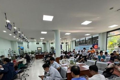 Chi nhánh Văn phòng Đăng ký đất đai ở TPHCM làm trực tuyến thủ tục quan trọng