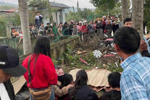 Va chạm với ô tô, 2 bà cháu tử vong ở Hà Tĩnh