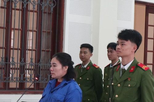 Người phụ nữ giấu ma túy trong vườn rau hàng xóm để bán kiếm lời