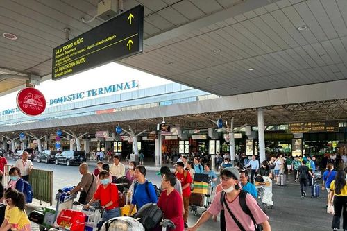 Sân bay Tân Sơn Nhất đón gần 4,1 triệu khách bay trong dịp cao điểm Tết
