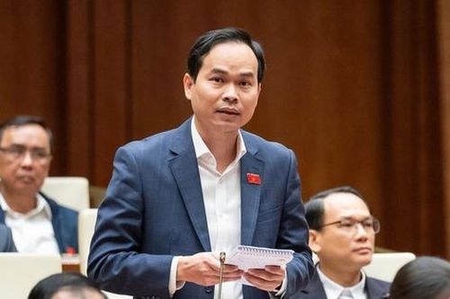 Xem xét trao quyền cho chủ tịch UBND các cấp mạnh mẽ hơn nữa