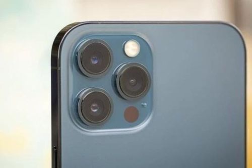 iPhone 12 Pro Max rẻ như cho sau Tết, vẫn đỉnh nóc về thiết kế, cũ nhưng mượt như Galaxy S24 Ultra