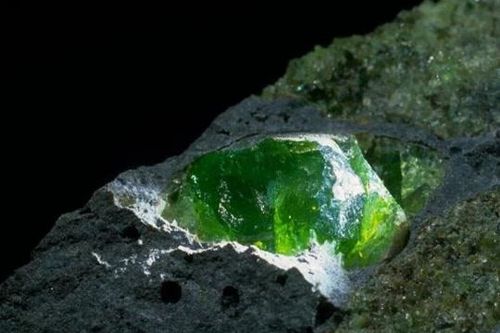 Mỹ tuyên bố sở hữu 'kho báu' quý hơn vàng đủ để dẫn đầu cuộc đua năng lượng, chỉ cần 2% đã đủ cung cấp nhiên liệu sạch cho thế giới trong 200 năm