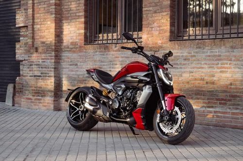 Chiêm ngưỡng Ducati XDiavel V4 vừa ra mắt lấy cảm hứng từ Ferrari