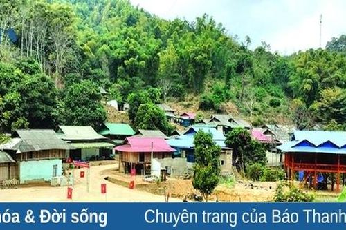 Dừng chân ở bản Lách...