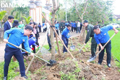Tuổi trẻ Hòa Vang ra quân 'Tháng Thanh niên' năm 2025