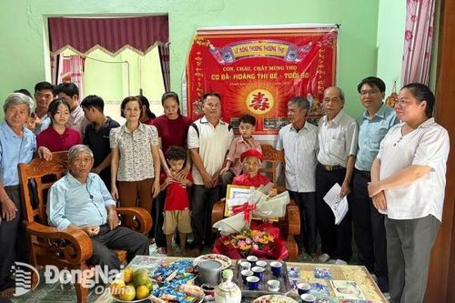 Khắp nơi trong tỉnh ngày 15-2-2025