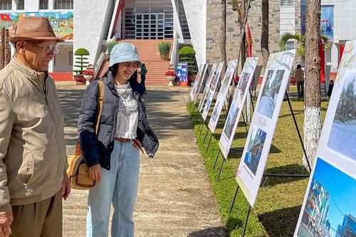 Du hành với 'Pleiku xưa và nay'