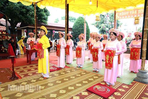 Gìn giữ nét văn hóa, văn minh lễ hội để thu hút khách du lịch