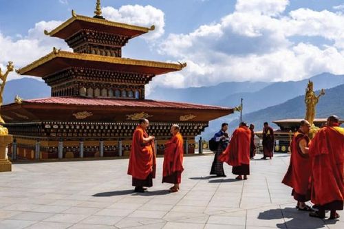 Các nhà sư Bhutan thử nghiệm công cụ AI để mở rộng kiến thức về Phật giáo