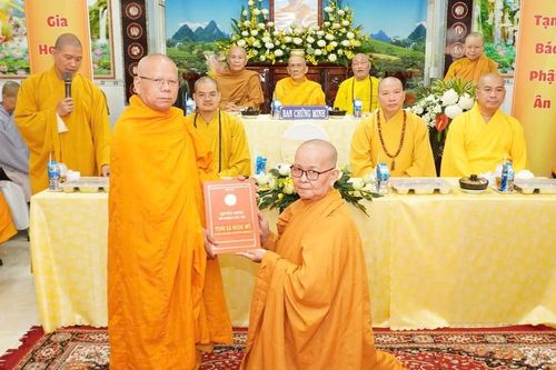 Tiền Giang: Bổ nhiệm Ni sư Thích nữ Thùy Liên làm trụ trì tịnh xá Ngọc Mỹ