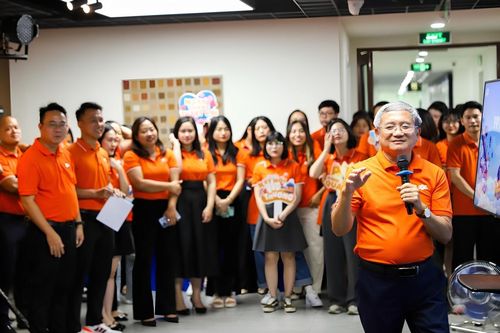 Phó Chủ tịch Bùi Quang Ngọc bán thành công 2 triệu cổ phiếu FPT