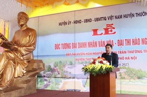 Huyện Thường Tín đúc Tượng đài Đại thi hào Nguyễn Du