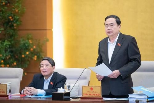 Chủ tịch Quốc hội ký ban hành nhiều nghị quyết về công tác cán bộ