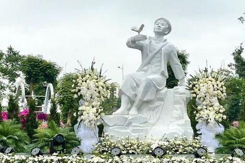 Hải Phòng khánh thành tượng đài Kim Đồng tại dải vườn hoa trung tâm