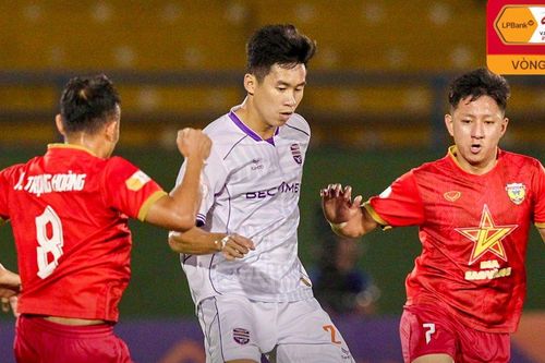 Tiến Linh ghi bàn, Bình Dương vẫn mất điểm trước Hà Tĩnh