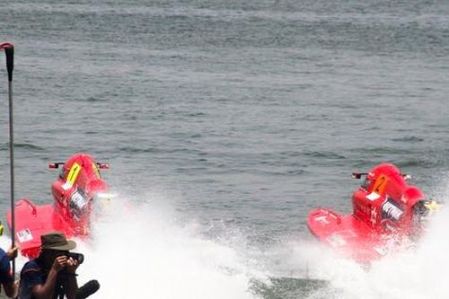 Các đội đua hàng đầu thế giới tiếp tục đến Bình Định tranh tài giải thuyền máy siêu tốc độ