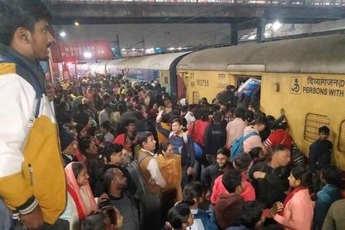 15 người Ấn Độ chết trong vụ giẫm đạp khi chờ đi hội