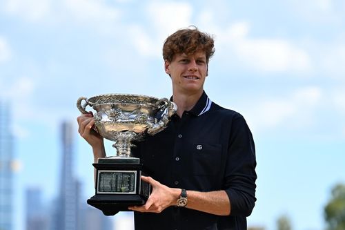 Jannik Sinner chịu án phạt cấm thi đấu 3 tháng vì doping