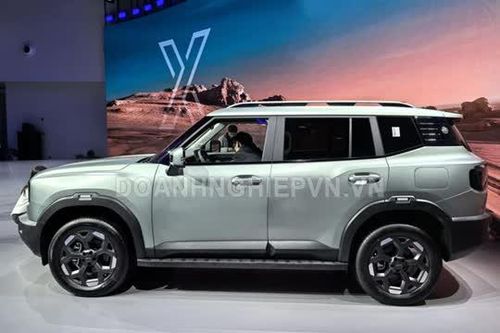 Xe gầm cao địa hình hạng C, công suất 251 mã lực, giá hơn 420 triệu đồng