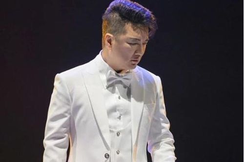 Đàm Vĩnh Hưng sốc nặng báo tin buồn, bàng hoàng không muốn tin là sự thật