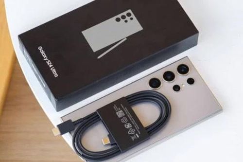 Vua Android Galaxy S24 Ultra giảm sâu cả chục triệu, AI thông minh vượt mặt iPhone 16 Pro Max