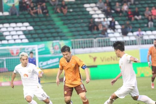 Hoàng Anh Gia Lai bị cầm chân trên sân nhà