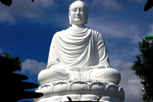 Phạm Thiên trước mặt