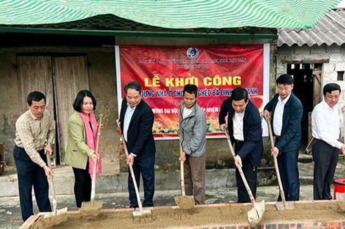 Đức Thọ (Hà Tĩnh): Khởi công xây nhà tình nghĩa cho hộ nghèo, cận nghèo