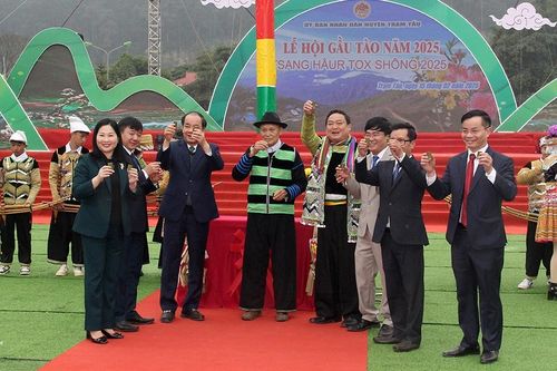 Trạm Tấu (Yên Bái): Tưng bừng Lễ hội Gầu Tào - một nét bản sắc văn hóa đặc sắc của người Mông