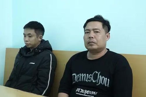 Nhân viên chuyển phát nhanh chiếm đoạt tài sản của khách hàng